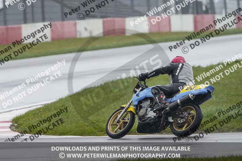 donington no limits trackday;donington park photographs;donington trackday photographs;no limits trackdays;peter wileman photography;trackday digital images;trackday photos